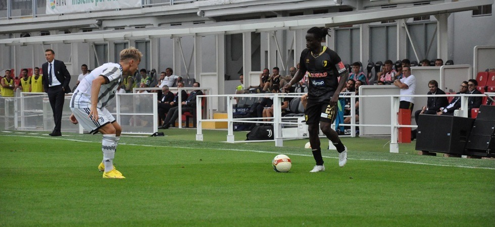 Foto di Carmelo Ossanna Calcio serie C. Una rete per tempo e la Juventus batte il Trento nella prima gara del campionato